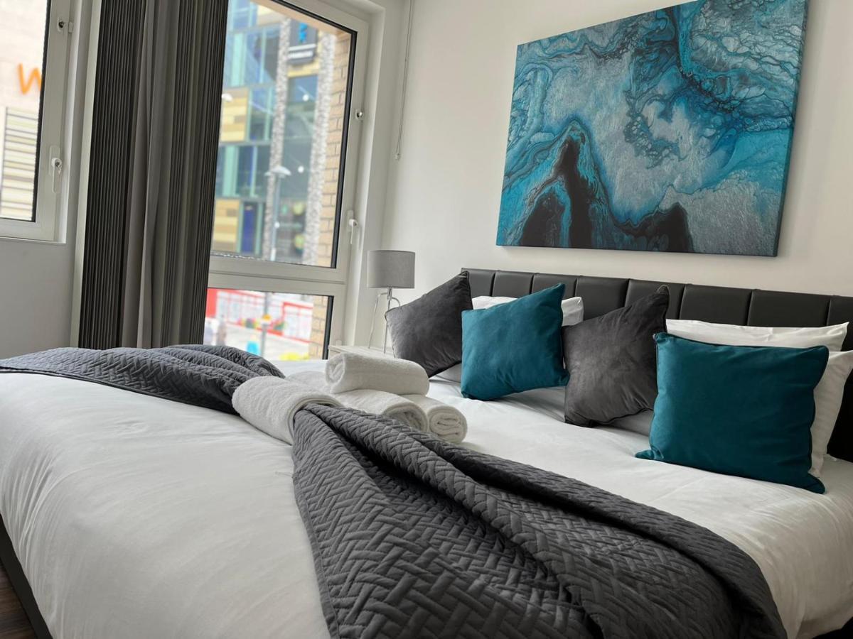Spacious, Bright & Modern 1 & 2 Bed Apartments At Sligo House - Central Watford Watford  Ngoại thất bức ảnh