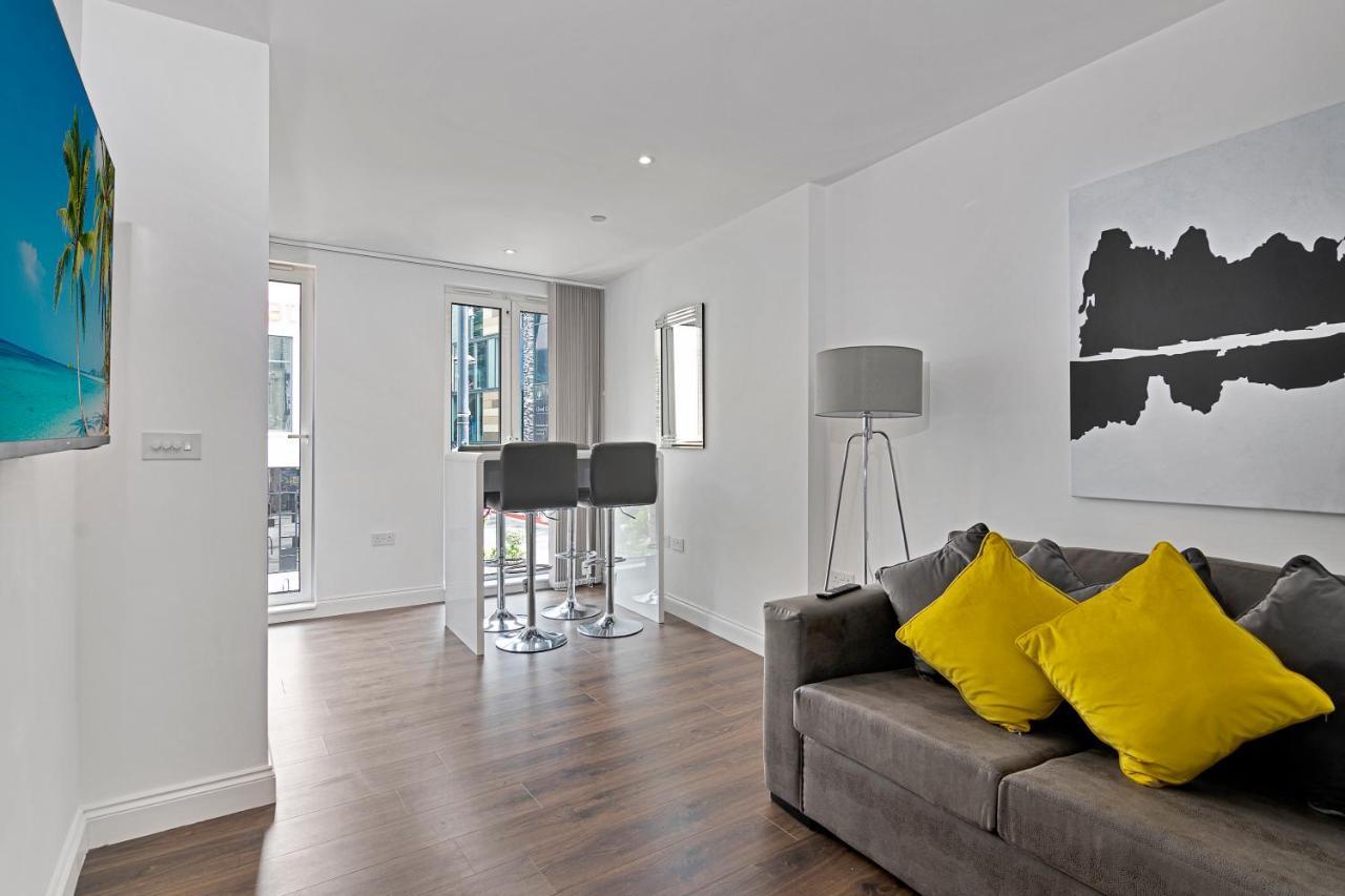 Spacious, Bright & Modern 1 & 2 Bed Apartments At Sligo House - Central Watford Watford  Ngoại thất bức ảnh