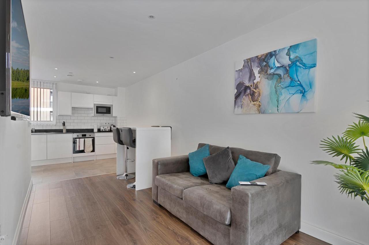 Spacious, Bright & Modern 1 & 2 Bed Apartments At Sligo House - Central Watford Watford  Ngoại thất bức ảnh