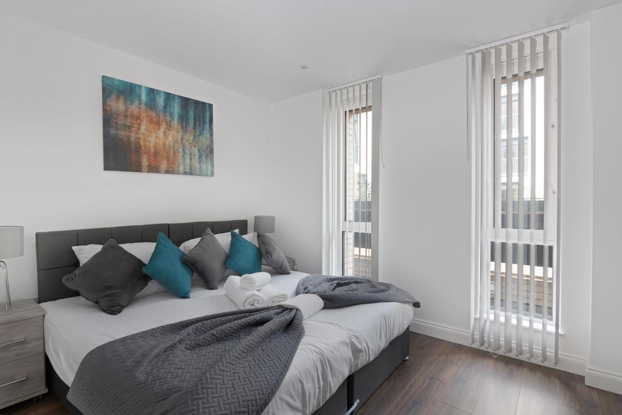 Spacious, Bright & Modern 1 & 2 Bed Apartments At Sligo House - Central Watford Watford  Ngoại thất bức ảnh