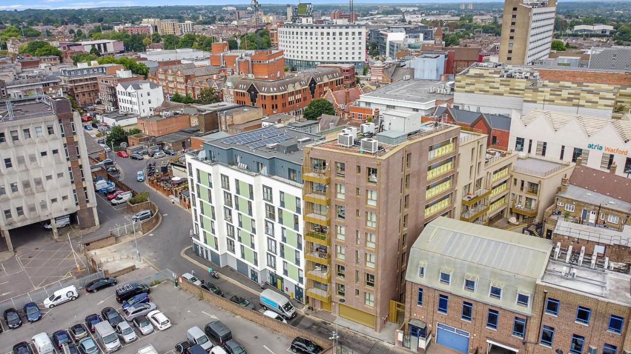 Spacious, Bright & Modern 1 & 2 Bed Apartments At Sligo House - Central Watford Watford  Ngoại thất bức ảnh