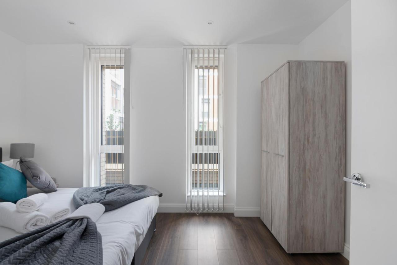 Spacious, Bright & Modern 1 & 2 Bed Apartments At Sligo House - Central Watford Watford  Ngoại thất bức ảnh