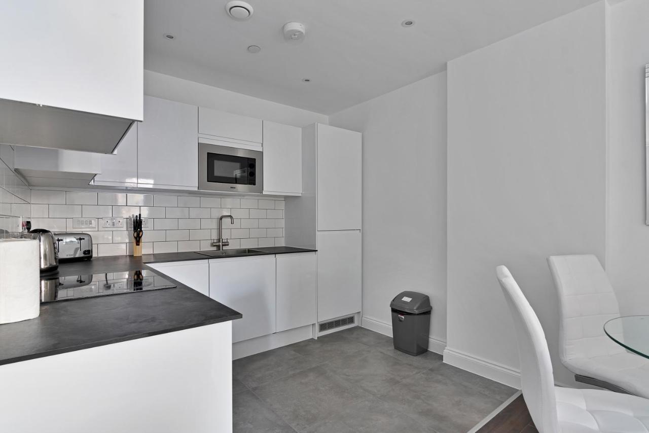 Spacious, Bright & Modern 1 & 2 Bed Apartments At Sligo House - Central Watford Watford  Ngoại thất bức ảnh